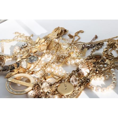 215 - Vintage Costume Jewellery Quantity As Photographed