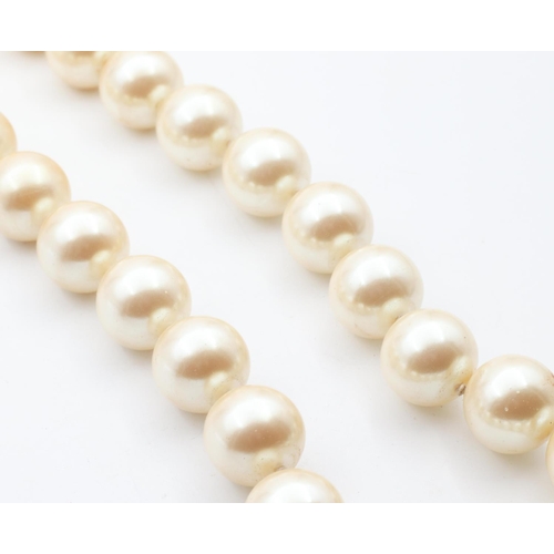 350 - Vintage Costume Pearl Necklace