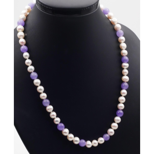 431 - Lilac Jade and Pearl Single Strand Ladies Necklace with 14 Carat Gold Clasp