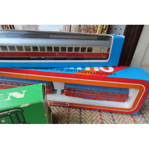 521 - Marklin Five Railway Carriages Contained within Original Boxes Mint Condition