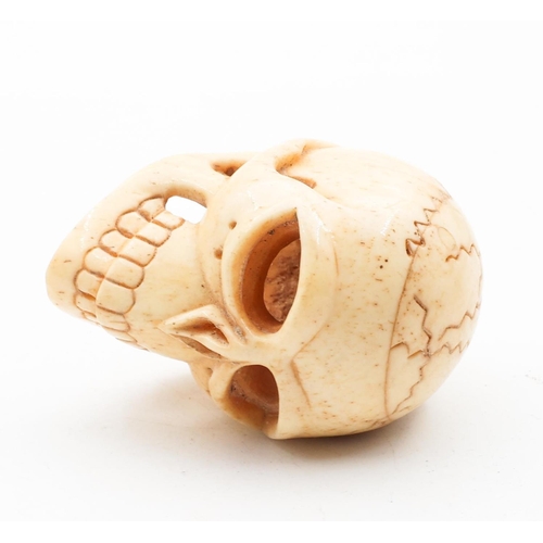 669 - Carved Momentii Morai Skull Finely Detailed Approximately 3cm Wide