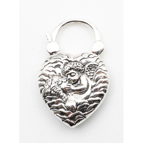 692 - Malachite Carved Heart Motif Key Safety Ring Silver Mounted with Embossed Detailing Verso