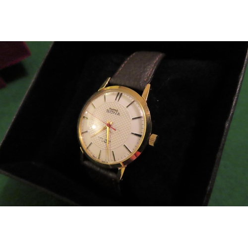 754 - Sekonda Classic Design Hand Winding Wristwatch Good Original Condition Working Order