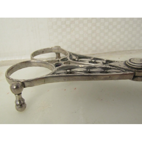 933 - Irish Silver Candle Snuffer Hallmarked Dublin 1788 Ambrose Boxwell Fine Bright Cut Detailing with Or... 