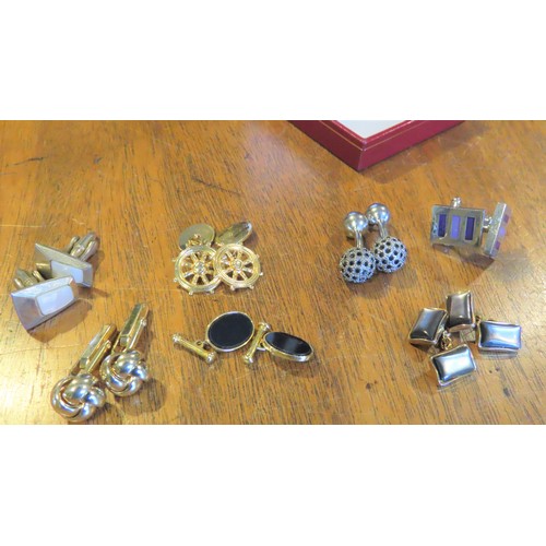 1252 - Various Ladies Shirt Cufflinks Good Quality Some Vintage Quantity as Photographed