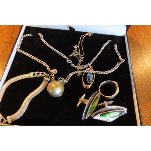 1253 - Various Items Including Globe Pendant Necklace and Other Vintage Jewellery Items