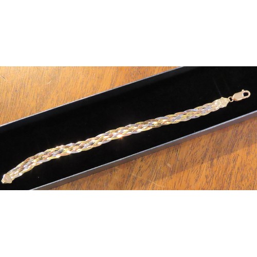 874 - 9 Carat Three Gold Ladies Strap Form Bracelet