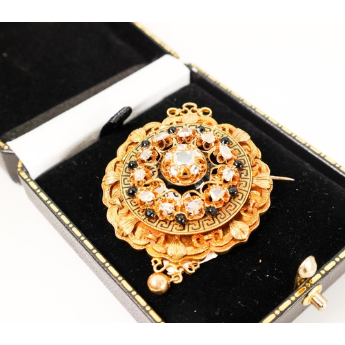 613 - Vintage Diamond Set 18 Carat Yellow Gold Brooch Attractively Detailed