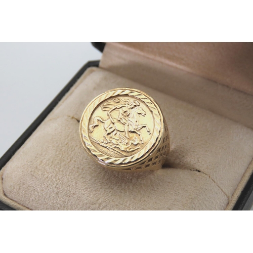 50 - Saint George and the Dragon Motif 9 Carat Gold Ring with Rope Twist Edge Decoration Ring Size X