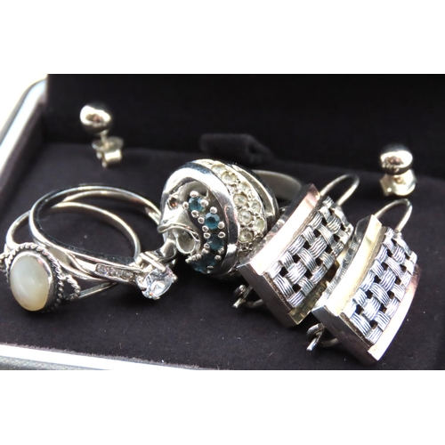 610 - Various Silver Vintage Jewellery including Rings and Earrings Quantity As Photographed