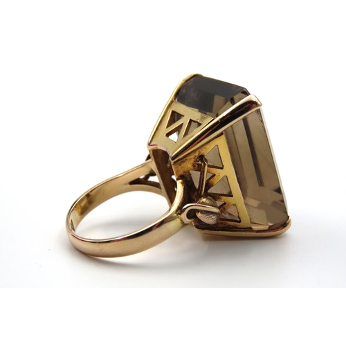 63 - Smokey Quartz Ladies Dress Ring Mounted on 9 Carat Gold Band. Smokey Quartz Carat Weight Approximate... 