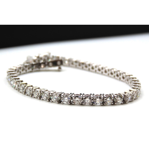 78 - Fine Diamond Set Ladies Tennis Line Bracelet Mounted on 18 Carat White Gold Approximately 9 Carat of... 