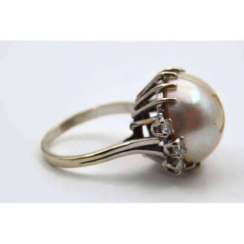 81 - Antique 18 Carat White Gold Mounted Pearl Mabe Set Ring with Diamond Decoration to Shoulders Ring Si... 