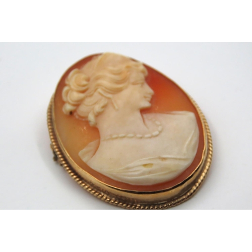 92 - 9 Carat Gold Mounted Ladies Cameo Brooch Approximately 4cm High