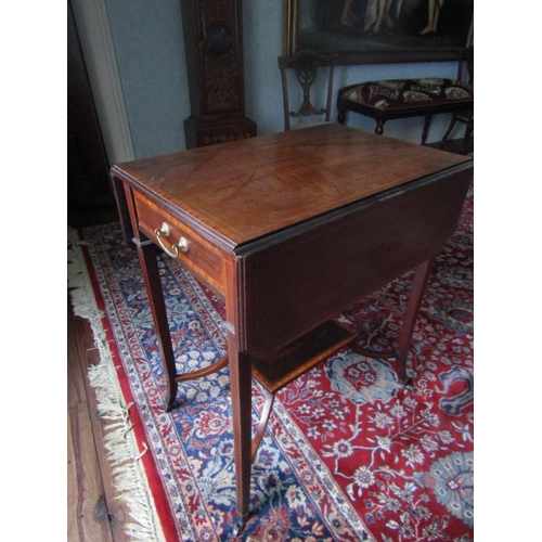 76 - Edwardian Mahogany Drop Leaf Table Satinwood Crossbanding Attractively Detailed Shaped Supports