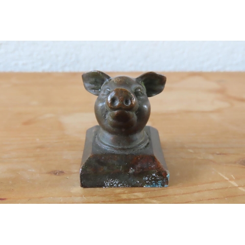 105 - Porcine Desk Seal Bronze Possibly Chinese Approximately 2 Inches Square