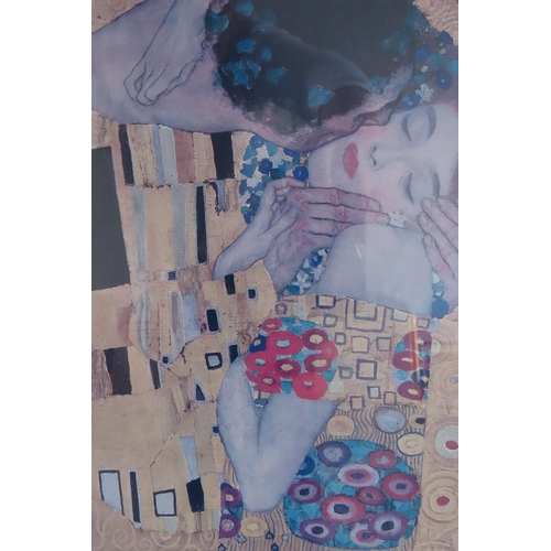 186 - Gustav Klimt (1862-1918) Fine Art Lithograph The Kiss Approximately 3ft High x 3ft Wide contained wi... 