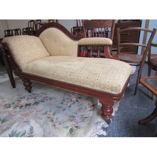 87 - Victorian Mahogany Chaise Lounge Carved Rail Back above Further Turned Supports Approximately 6ft 6 ... 