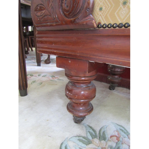 87 - Victorian Mahogany Chaise Lounge Carved Rail Back above Further Turned Supports Approximately 6ft 6 ... 