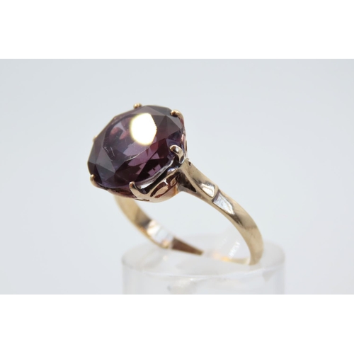30 - Fancy Violet Sapphire Statement Ring Mounted on 9 Carat Yellow Gold Band Ring Size O Six Claw Settin... 