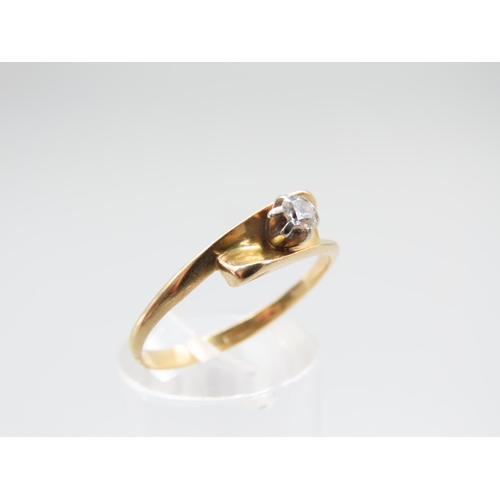 1298 - 18 Carat Yellow Gold Single Stone Diamond Ring Size S and a Half