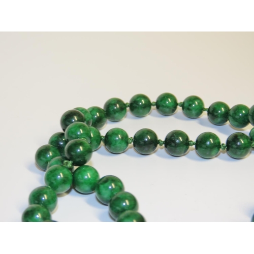 1334 - Jade Ladies Bead Necklace of Good Length