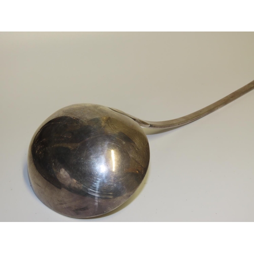 692 - Silver Tureen Spoon Fiddle Pattern