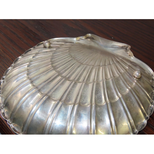 764 - Scallop Shell Motif Shaped Form Table Dish