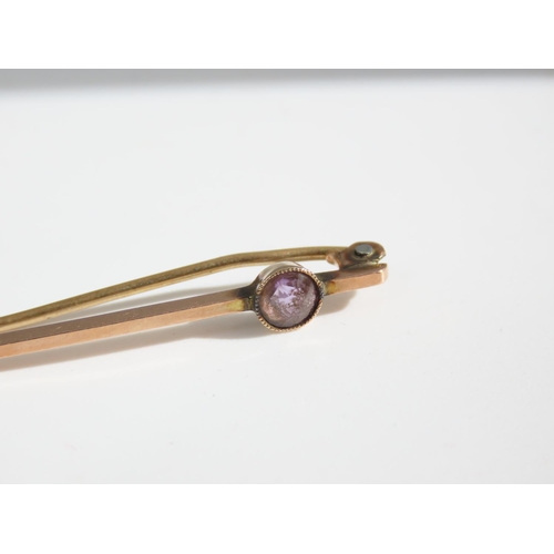 112 - 9 Carat Yellow Gold Ladies Bar Brooch with Cushion Cut Amethyst 5cm Wide