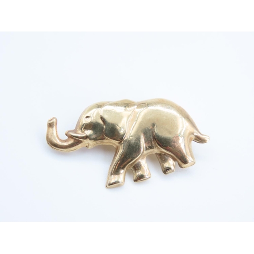 204 - Elephant Motif 9 Carat Yellow Gold Ladies Brooch 3cm Wide x 1.5cm High