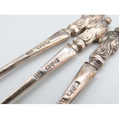 330 - Set of Six Figural Decorated Silver Teaspoons Attractively Detailed Each 11cm Long