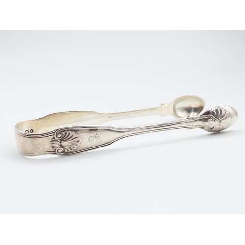 Pair of Silver Sugar Tongs Acanthus Leaf Decoration to Wells and Finger Grips Ribbed Detailing 15cm Long