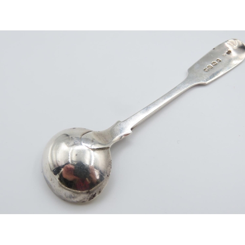 346 - Silver Condiment Spoon Fiddle Pattern Gilded Well 11cm Long