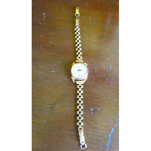 1718 - Ladies 9 Carat Yellow Gold Cased Wristwatch with Original 9 Carat Yellow Gold Bracelet Interlinking ... 