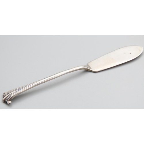 1777 - Silver Scroll Handle Fish Slice Server