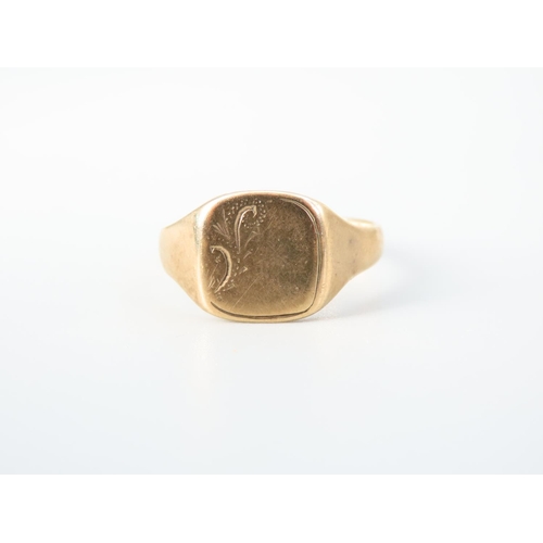 348 - 9 Carat Yellow Gold Gentleman's Signet Ring Size U