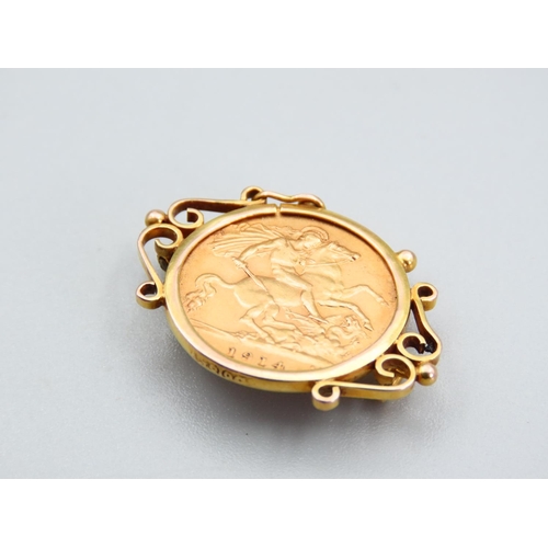 386 - Gold Brooch Half Sovereign Dated 1914 Contained within 9 Carat Yellow Gold  Setting