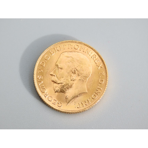 389 - Full Gold Sovereign Dated 1915