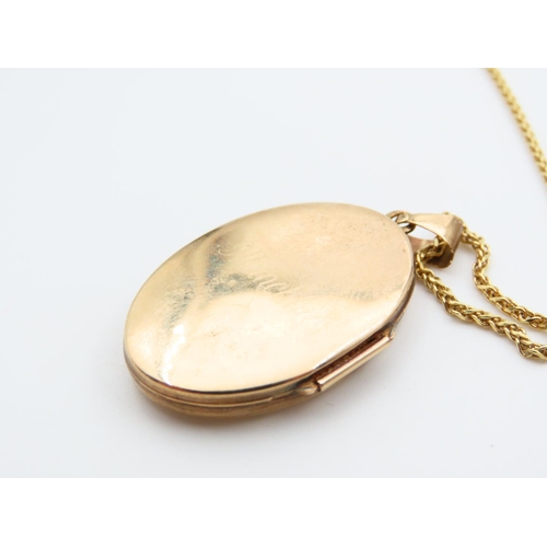 1116 - 9 Carat Yellow Gold Floral Motif Locket 4cm High Mounted on 9 Carat Yellow Gold Chain 50cm Long