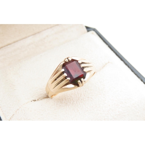 1206 - Red Garnet Yellow Gold Ring Size W