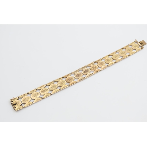 1221 - 9 Carat Yellow Gold Panel Set Ladies Bracelet 17.5cm Long