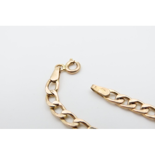 1223 - 9 Carat Yellow Gold Bracelet Interlinking Form 18cm Long