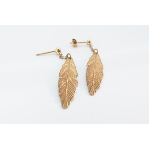 1267 - Pair of 9 Carat Yellow Gold Leaf Motif Ladies Earrings Each 4cm Drop