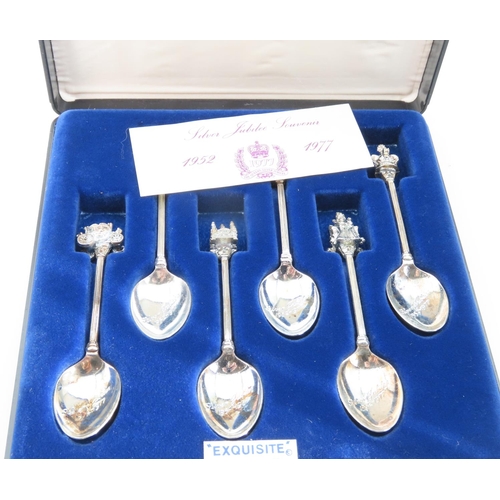 1284 - Set of Silver Plated Silver Jubilee 1977 Figural Decorated Royal Motif Tea Spoons Each 11cm Long