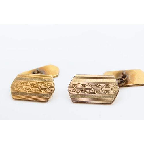 1306 - Pair of 9 Carat Yellow Gold Ladies Panel Form Cufflinks Each Approximately 2cm High