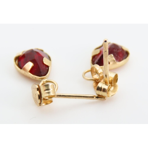 1309 - Pair of Red Garnet 9 Carat Yellow Gold Pear Drop Earrings Each 1.2cm High