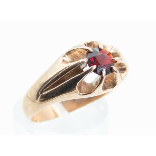 1353 - Garnet Centre Stone Ladies Ring Mounted on 9 Carat Yellow Gold Band Ring Size U