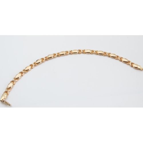 1365 - 9 Carat Yellow Gold Ladies Bracelet 19cm Long Articulated Form