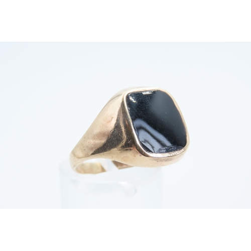 1373 - Onyx Panel Set 9 Carat Yellow Gold Signet Ring Size T