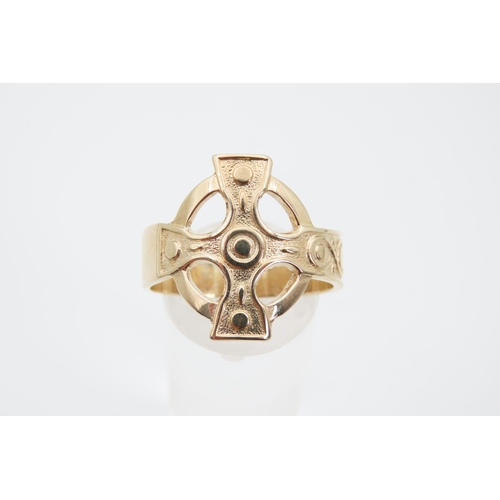 1387 - 9 Carat Yellow Gold Celtic Cross Motif Ring Size X